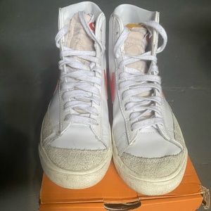 Nike Blazer Mid '77 Vintage Habanero Red- Size 8 Women/6.5 Men